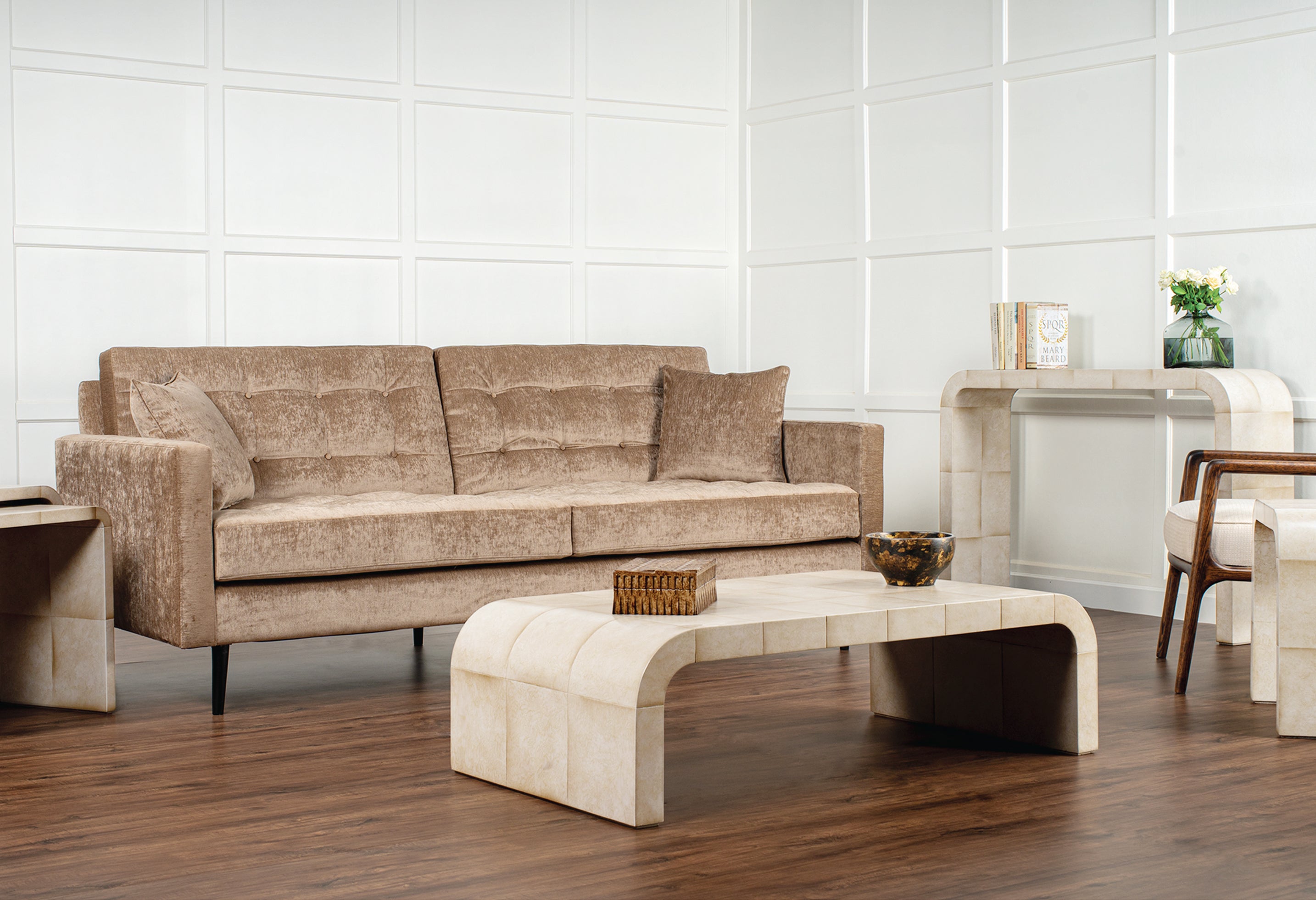 CASPARA WATERFALL LIVINGROOM